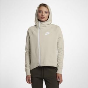 Nike Sportswear Tech Fleece Women’s Full-Zip Cape